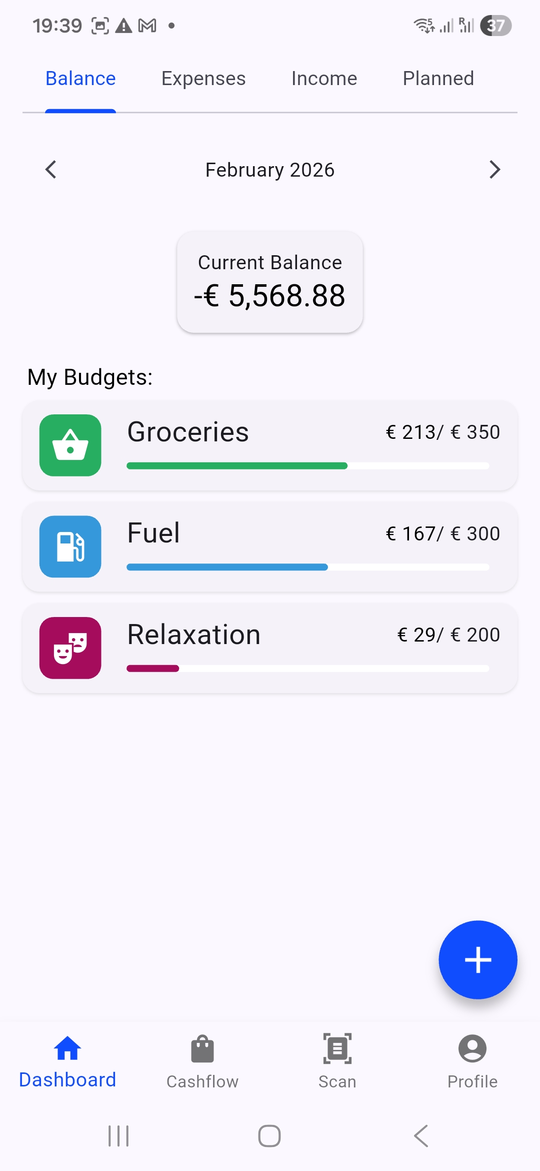Expense tracker dashboard screenshot